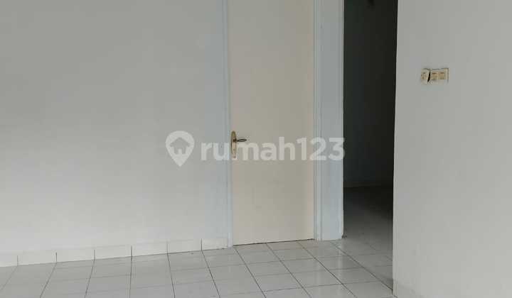 DISEWAKAN rumah siap huni,rumah 1 lantai 2