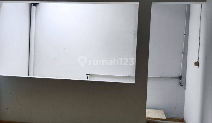 DISEWAKAN rumah siap huni,rumah 1 lantai 4