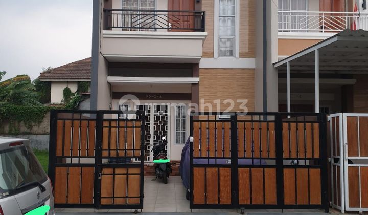 DIJUAL RUMAH CANTIK DAN MEWAH 2lantai SIAP HUNI,RUMAH NYAMAN,RUMAH MEWAH TAPI MURAH.