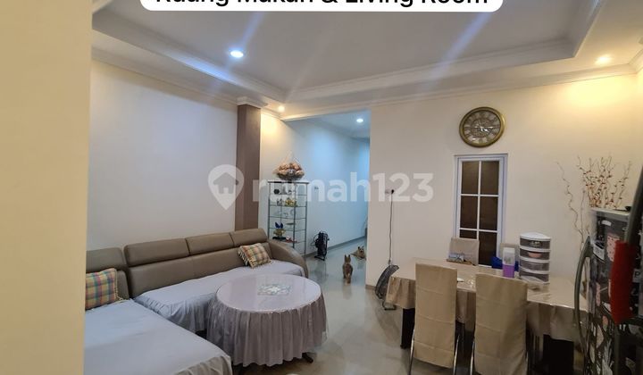 FOR SALE BEAUTIFUL AND LUXURIOUS 2-STORY HOUSE READY TO OCCUPY, COMFORTABLE HOME, LUXURIOUS HOUSE BUT AFFORDABLE. 2