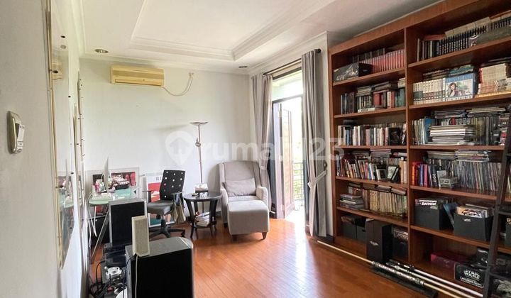 Rumah Bagus Siap Huni Di Cilandak Barat  2