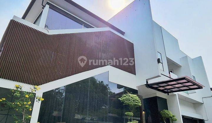 RUMAH BAGUS SIAP HUNI DAN MEWAH DI TEBET  1