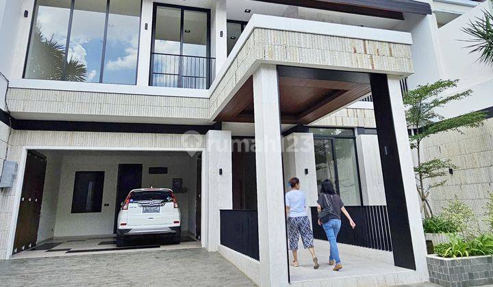 Dijual Rumah Mewah 2 Lantai di Kawasan Kemang, Jakarta Selatan 2