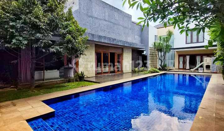 Rumah Bagus Siap Huni Dalam Komplek Mewah 2