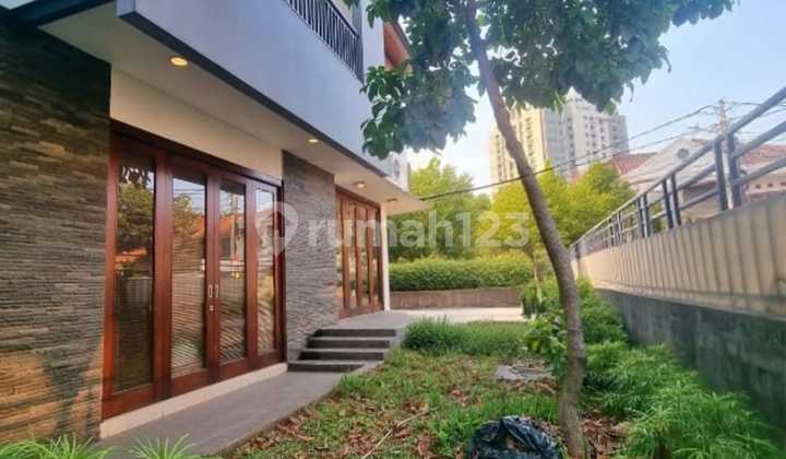 Turun Harga Rumah Siap Huni Dalam Lingkungan Tenang di Cilandak