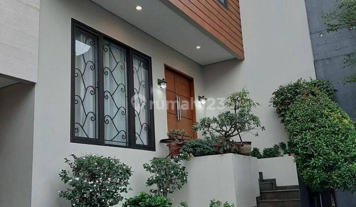 Rumah Dalam Townhouse Lingkungan Tenang Harga Terjangkau Di Jaksel 1