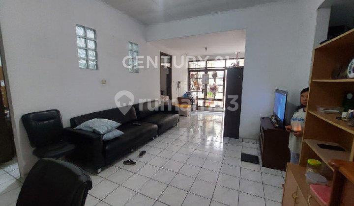 Rumah Mainroad Kopo Permai Bandung Strategis Siap Huni