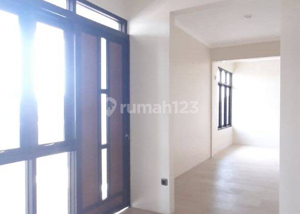 Rumah 3 Lantai Baru SHM di Taman Cibaduyut Indah, Bandung 2