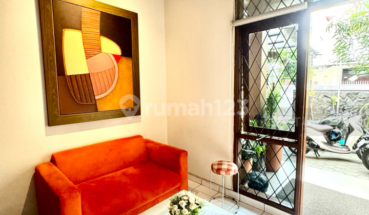 Rumah  Bisa Untuk Hunian Dan Kantor Jln Kalijati Indah Antapani 