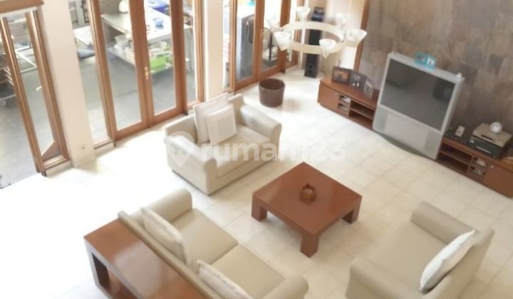 Rumah Mewah Setrasari Pasteur 3 Lantai Sangat Terawat Rumah Mewah Setrasari Pasteur 3 Lantai Sangat Terawat