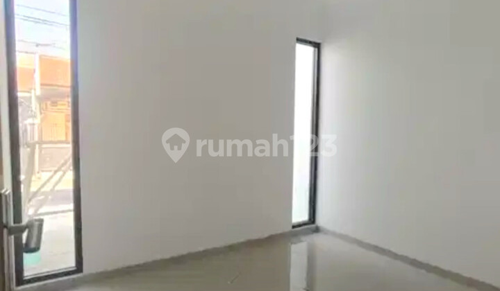 New House in Tki 3 (Taman Kopo Indah) 2