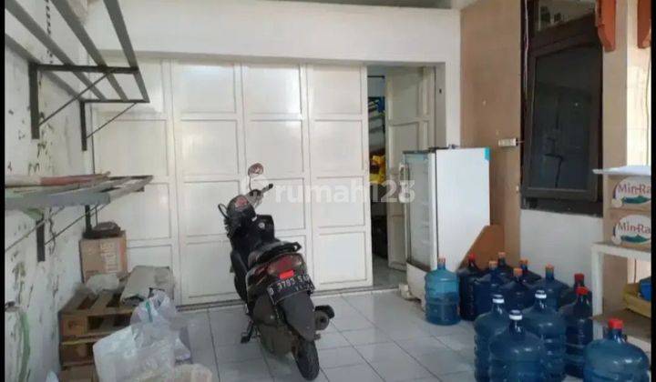 Pasti Untung !! Dijual Rumah Usaha di Lokasi Strategis  2