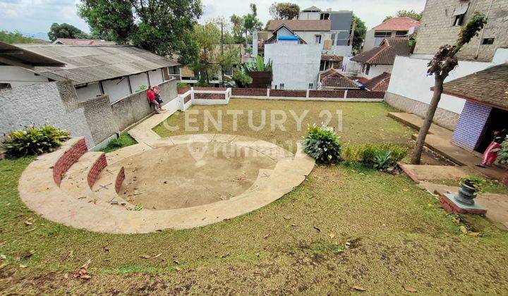 Rumah Multi Fungsi Dengan Halaman Luas Sayap Jl. Sutami. 2