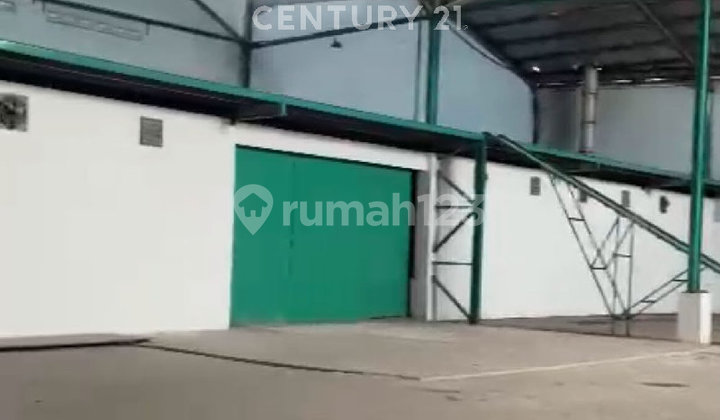 Disewakan Gudang Cibolerang Luas dan Akses Kontainer Disewakan Gudang Cibolerang Luas dan Akses Kontainer