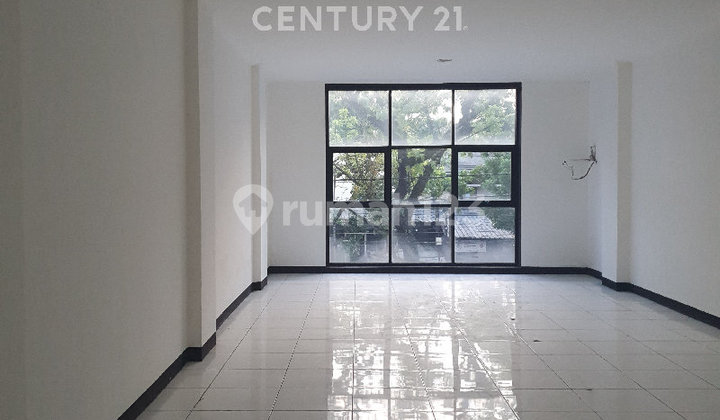 3-Story Commercial Building for Sale on Main Road, Malabar Street, Kosambi, Bandung 2