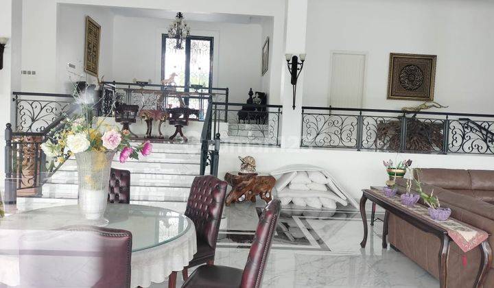 Villa mewah siap huni lokasi sangat strategis banget view lepas 14