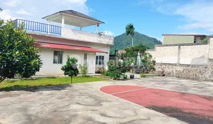 Semi villa house ready for occupancy, very strategic, full view.