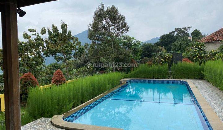 Villa cantik mewah siap huni sangat strategis view lepas  1