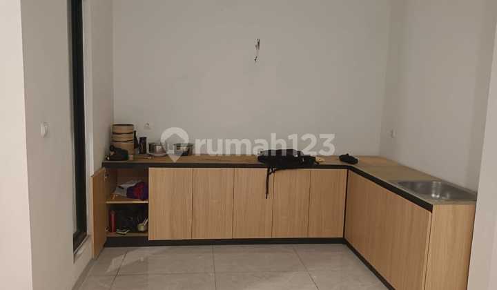 Rumah Baru Metland Puri 2 Lantai 7x15 SHM