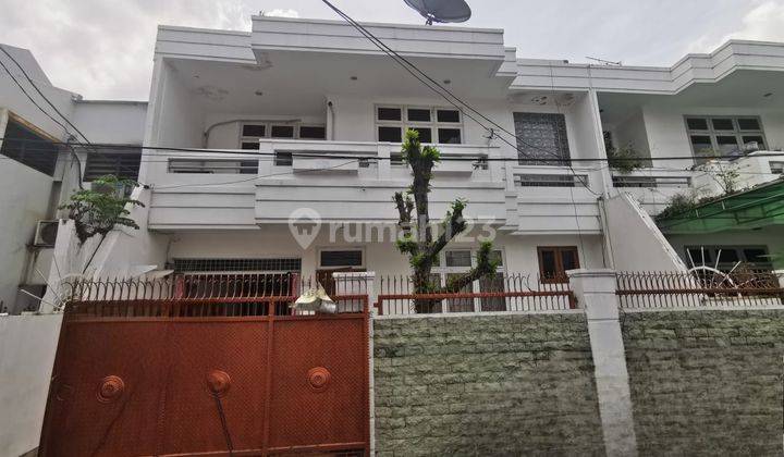 Rumah Di Tomang 2.5 Lantai 10x17 Shm Tenggara 1