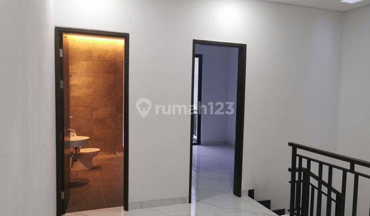 Rumah Baru Meruya Utara 5x25 Hgb Hadap Barat  2