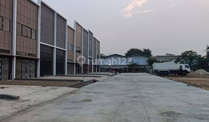 Gudang KBC Kamal Bisnis Center Luas Bangunan 300m2 Akses 40 Feet  2