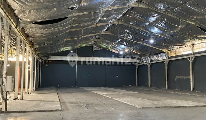 Gudang Luas 3727M2 Bangunan 2270M2 di Kapuk Kamal Raya