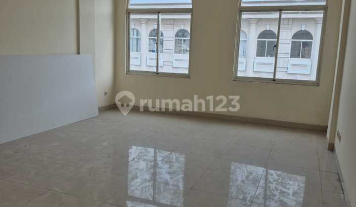 Ruko Food City 4.5X19 di Green Lake City