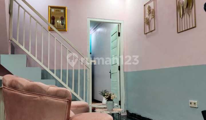 Rumah Otista Jatinegara 3 Lantai Akses Motor 2