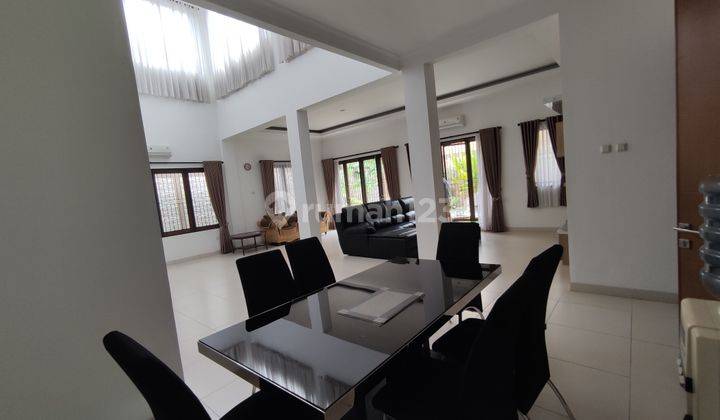 Disewakan Rumah Sangat Rapi dan Tinggal Bawa Koper di Villa Melati Mas 3
