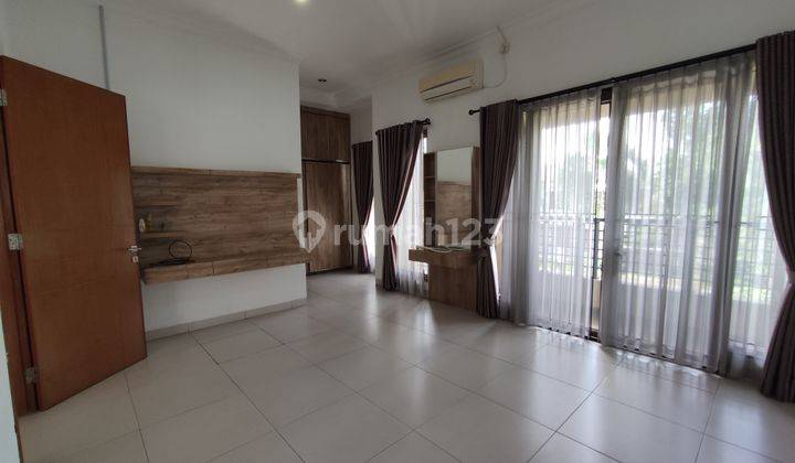 Disewakan Rumah Sangat Rapi dan Tinggal Bawa Koper di Villa Melati Mas 13