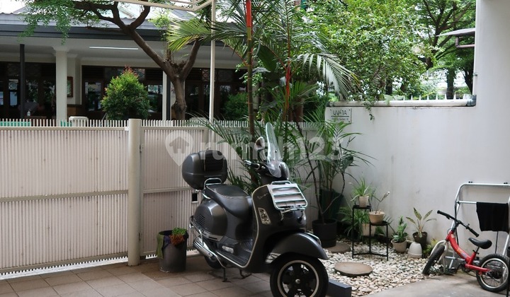 Rumah Sewa 3 Lantai di Pondok Indah Semi Furnish Siap Huni Kebayoran Lama 2