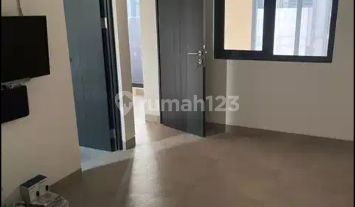 Delatinos New Shop House & 3 Floors in BSD