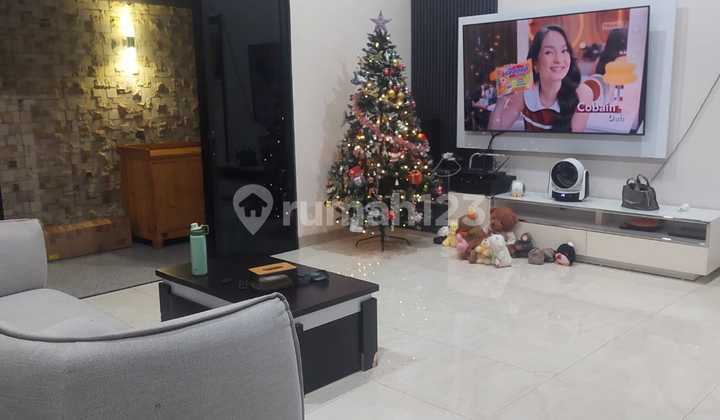 Rumah Hoek 2 Lantai Regency Melati Mas Serpong