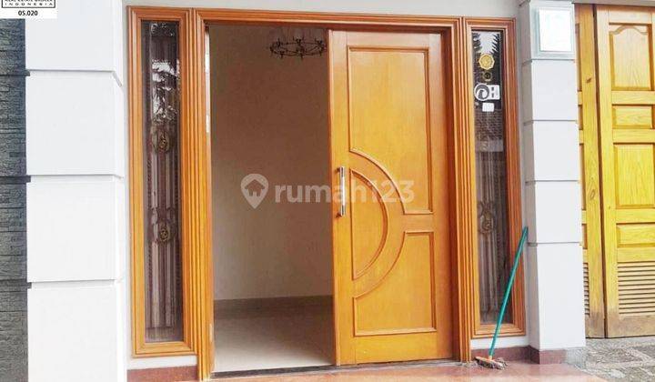 Rumah 2 Lantai Bergaya Modern Strategis Di Dadali Bandung 2