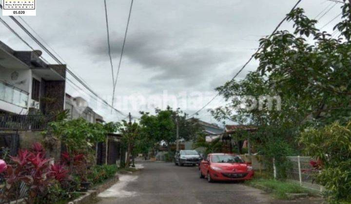 DIJUAL RUMAH LAMA TERAWAT DEKAT MALL SAYAP GATOT SUBROTO, BANDUNG 1