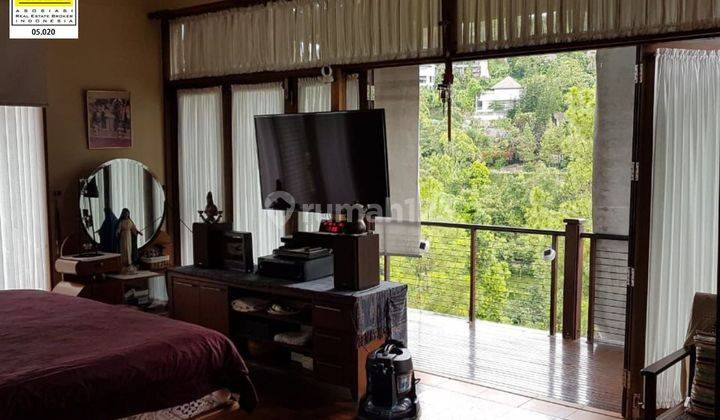 PASTI TERTARIK !! RUMAH MEWAH LOKASI VIEW TERBAIK DI RESORT DAGO PAKAR, BANDUNG 2