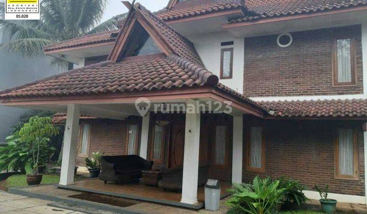 DIJUAL RUMAH MEWAH LUAS LOKASI STRATEGIS DI CILEUNYI, BANDUNG 1