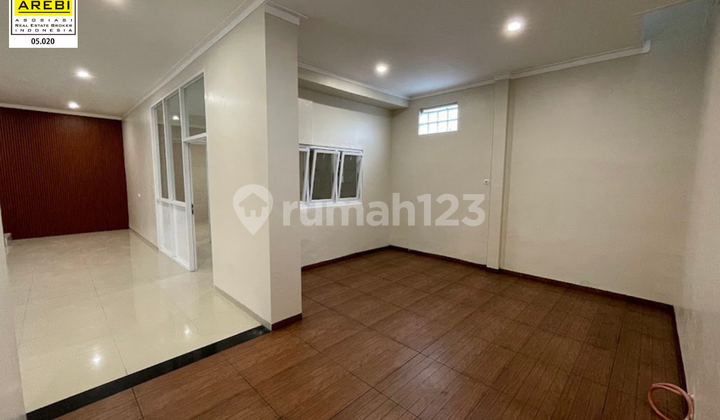For Sale Fully Renovated House in a Safe Environment, Location at Singgasana Pradana Bandung For Sale Fully Renovated House in a Safe Environment, Location at Singgasana Pradana Bandung