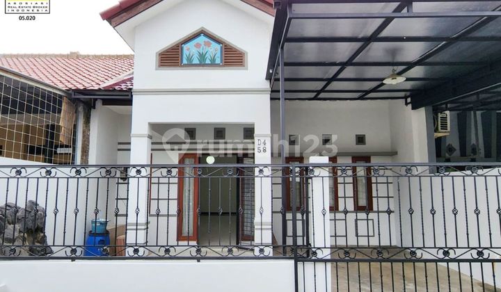 Rumah Sangat Terawat Type Modern Di Taman Kopo Indah Bandung Rumah Sangat Terawat Type Modern Di Taman Kopo Indah Bandung
