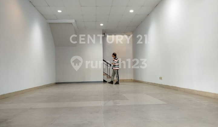 Ruang Usaha Ruko 2 Lantai Lokasi Strategis Mekarwangi