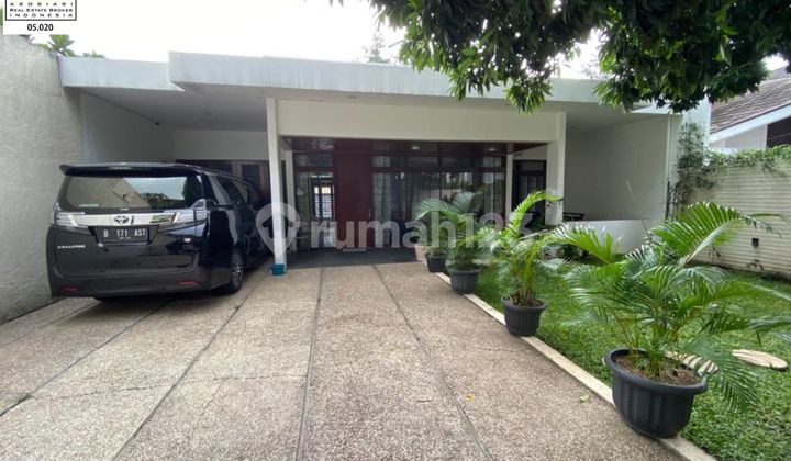 Rumah Mewah Siap Huni Area Aman di Setra Sari Bandung Kota