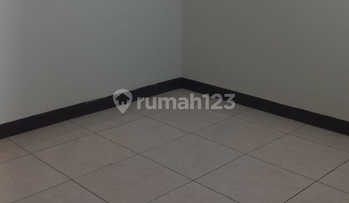 Affordable Rent Well-Maintained Ready-to-Occupy Residence In Taman Holis Indah Bandung 1