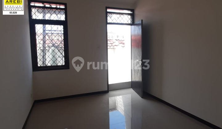 Jual Hunian Minimalis Baru Renov Siap Huni Di Taman Holis Indah Bandung 1