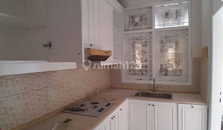 Rumah 2 Lantai Komplek Villa Delima 3