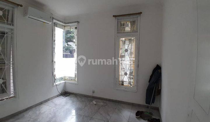 Rumah 2 Lantai Komplek Villa Delima 4