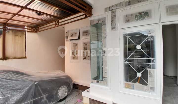 Rumah 2 Lantai Komplek Villa Delima 11