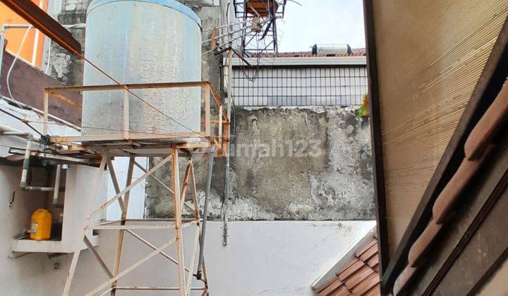 Rumah 2 Lantai Komplek Villa Delima 12