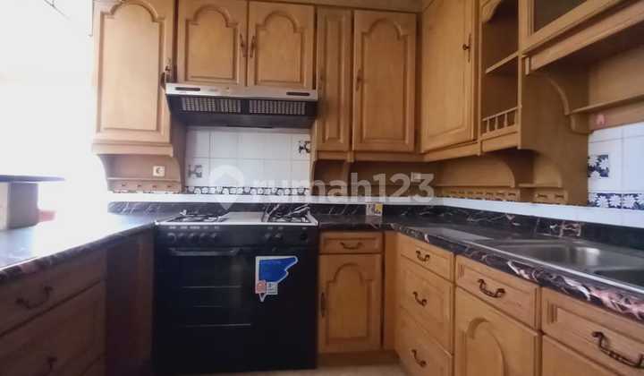 Pondok Indah Lt 405 Lb 600 Kt 4+2 Km 3+2 Unfurnish 450jt Perthn 4
