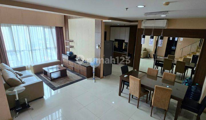 Gandaria Height  3  bedroom, Loft unit, connecting to mall Gandaria City, 10 minutes to Senayan and Pondok Indah 2